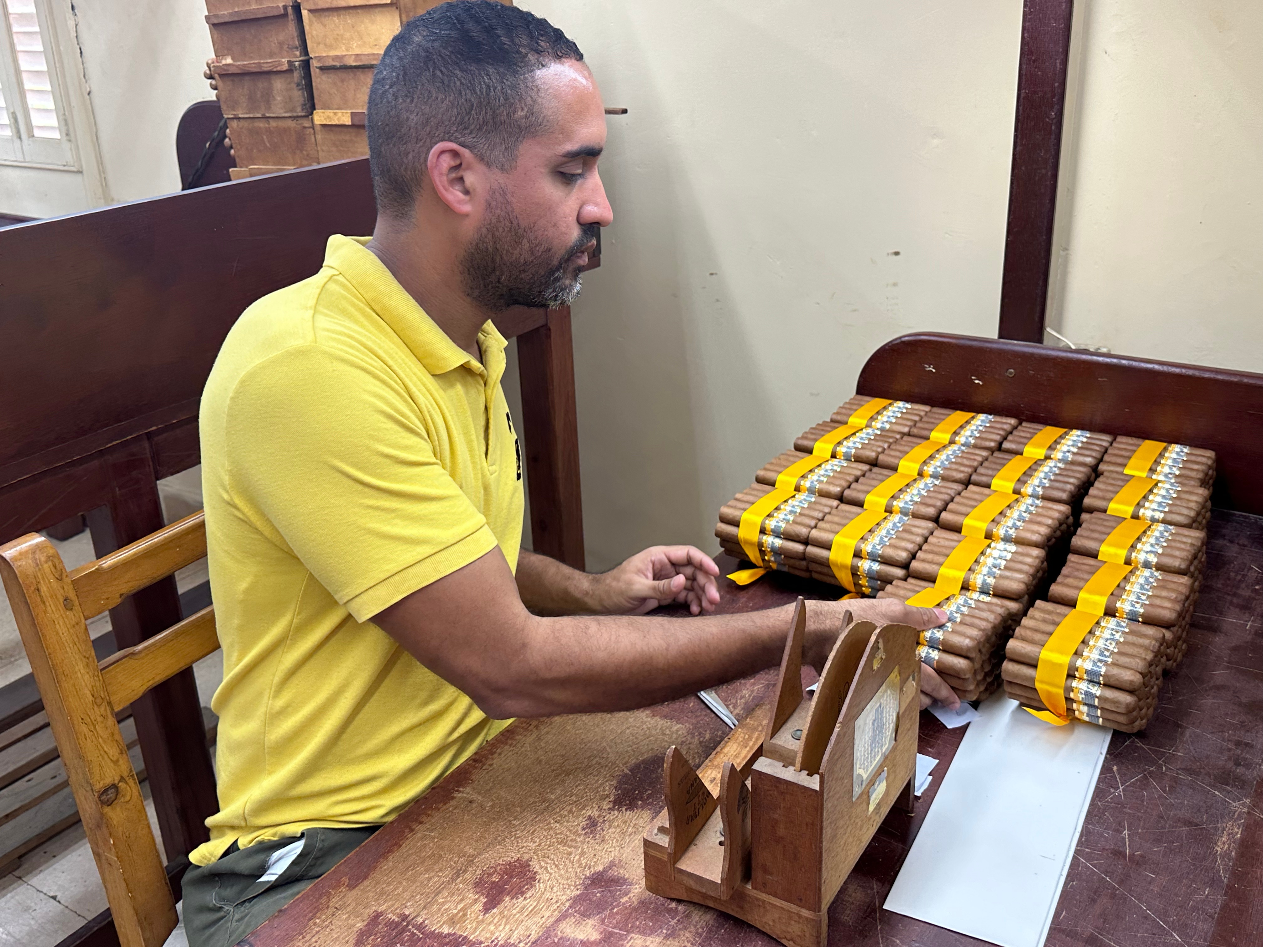 Lawmakers Bring Bill to Protect Premium Cigars